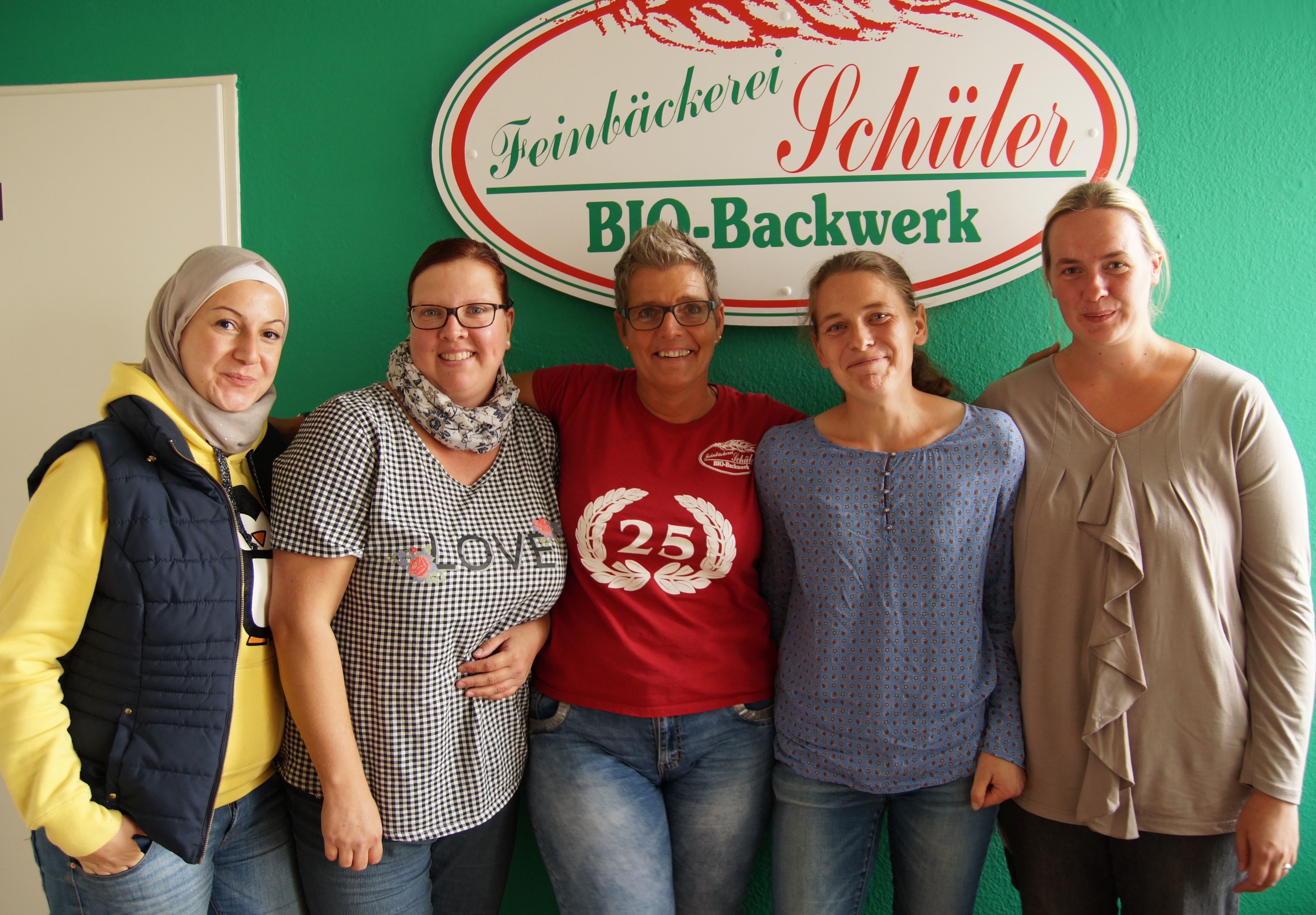 Gruppenfoto von Aya Dahhan, Maren Memler, Bettina Schüler, Nadine Barten und Yvonne Anderßon